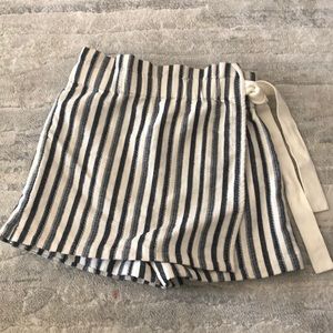 Maddie Ziegler’s closet: Urban Outfitters Skort